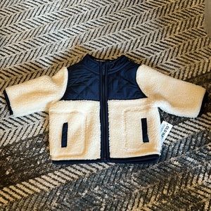 🏡NWT Sherpa zip up jacket old navy